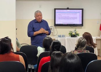 Prefeito Marcondes empossa 31 novos cuidadores da rede municipal de ensino  