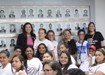 “Quem vive a maternidade atípica é que sabe onde dói”, diz Evinha sobre crise no Núcleo Desenvolver