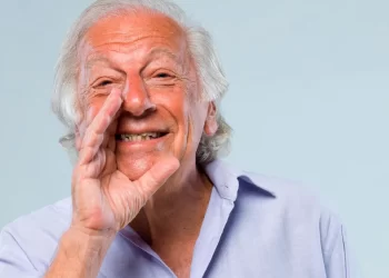 Juca Chaves, compositor e humorista, morre aos 84 anos na Bahia