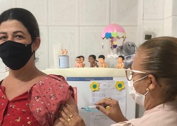 Paulo Afonso reforça a importância de completar o esquema vacinal contra a Covid-19