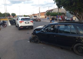 Paulo Afonso: homem é detido por embriaguez ao volante após colidir veículo; filha de 5 anos estava no carro