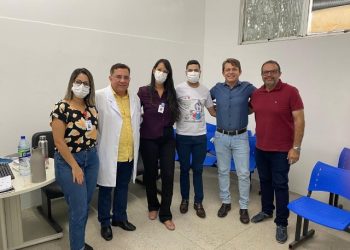 Secretário de Saúde se reúne com equipe do hospital do BTN para discutir melhorias nos serviços
