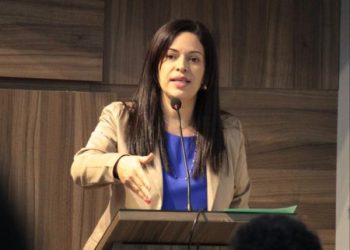 “Há PSF em situação deplorável que põe em risco pacientes” denuncia Evinha