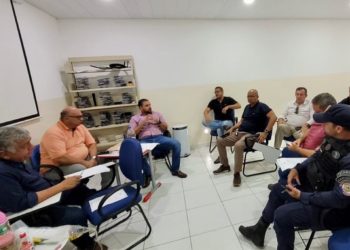 Reunião aborda fiscalização de poluição sonora em Paulo Afonso e ordenamento de mesas e cadeiras em espaços públicos
