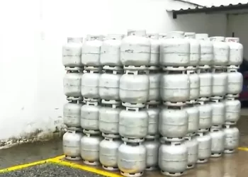 Valor de gás de cozinha tem terceiro aumento do ano na Bahia, diz sindicato