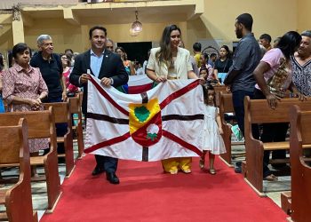 Prefeito David Cavalcanti participou da primeira noite da Trezena de Santo Antônio, padroeiro de Glória (BA)