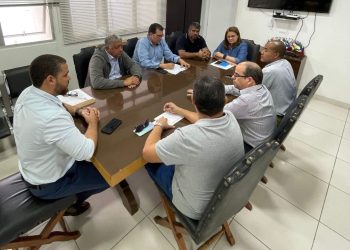 Marcondes recebe novo reitor da Univasf para tratar sobre retomada da gestão do HNAS pela Univasf e Ebserh