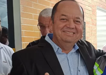 Pank toma posse como prefeito de Canindé de São Francisco após afastamento de Weldo Mariano