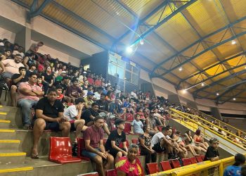 Desfile de abertura e bons jogos marcaram a abertura da Liga Futsal 2023