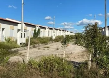 Durante reunião com o prefeito Marcondes, secretário nacional de Habitação diz que obras do Residencial Francisco Chagas serão retomadas em breve