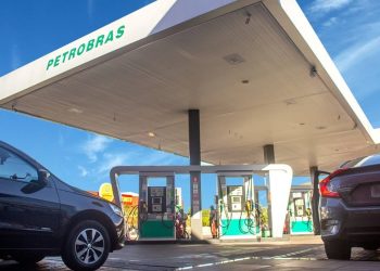 Bahia: Acelen aplica maior aumento da gasolina das últimas seis semanas; acumulado chegou a 25,6%