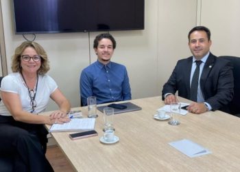 Prefeito David Cavalcanti esteve no Ministério das Comunicações e tratou de assuntos relevantes para o município de Glória