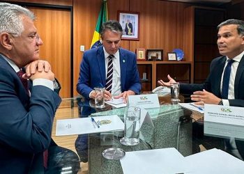 Marconi Daniel e Bacelar anunciam federalização do Hospital Nair: “Agora o processo é do governo federal”