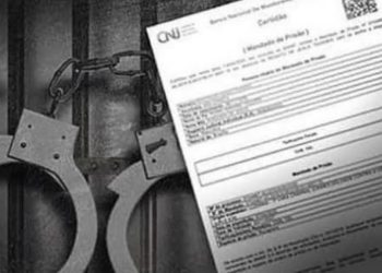 Foragido por tráfico de drogas é preso pela Rondesp no centro de Paulo Afonso