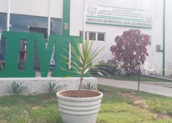 Corpo de menina carbonizada em Delmiro Gouveia, AL, é sepultado sem reconhecimento oficial