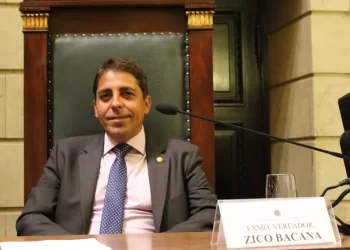 Ex-vereador que foi testemunha no caso Marielle e o irmão são mortos a tiros no RJ