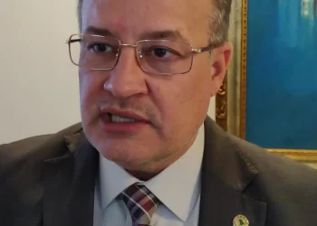 Deputado defende Mário Negromonte Júnior para liderança do governo Lula e ingresso imediato na base de Jerônimo