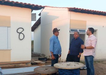 Obras do Residencial Francisco Chagas são retomadas e Marcondes Francisco celebra mais um fruto da sua viagem à Brasília