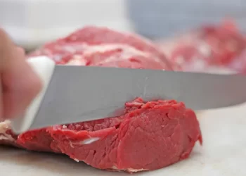 De filé mignon a picanha, preços de carne caem até 15%. Entenda