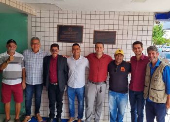 Homenagem aos radialistas: A voz da comunicação (Por Tauir Wagner)