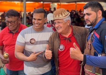 Bacelar amplia base de aliados em Paulo Afonso, anuncia convênios e participa de evento no Tigre