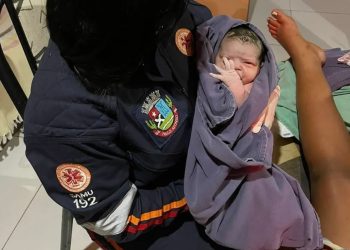 Equipe do SAMU Paulo Afonso atende paciente em trabalho de parto e bebê nasce em casa