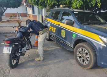 PRF recupera motocicleta clonada em Paulo Afonso