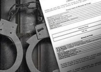 20º BPM prende homem com mandado de prisão em aberto por furto/roubo no Centro de Paulo Afonso