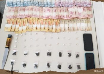 Durante a “Operação Paz”, policiais apreendem crack, maconha e cocaína em bairro de Paulo Afonso
