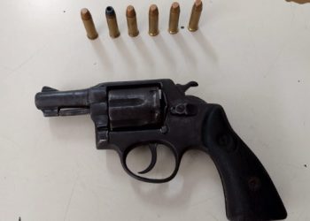 Operação Força Total: revólver calibre 38 é apreendido no centro de Paulo Afonso; suspeito foi preso