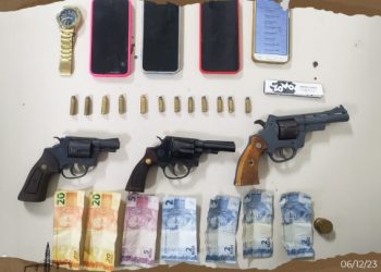 Em Rodelas, polícia prende suspeitos com armas de fogo: “estavam planejando ato de vingança”