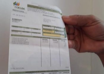 Conta de luz dos brasileiros deve subir 5,6% em média em 2024, diz Aneel