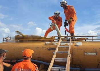 Resgate em Paulo Afonso (BA): Bombeiros salvam pessoa desmaiada em compartimento de água de carro pipa