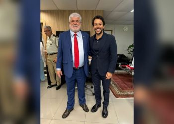 Deputado Mário Negromonte Júnior participa da posse do novo conselheiro do TCM-BA, Paulo Rangel