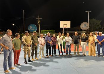 Com participação de moradores e esportistas entregue o Complexo Esportivo do BNH Bareta foi entregue neste sábado (16)