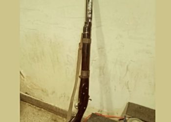 Homem é detido após disparo de arma de fogo contra portão de residência no Senhor do Bonfim em Paulo Afonso