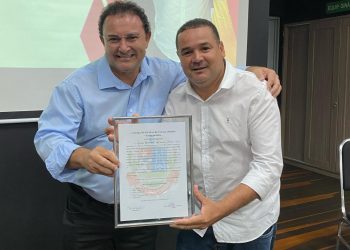 Radialista Kaká recebe ‘Moção de Aplausos’ por destacada contribuição para a comunicação de Paulo Afonso