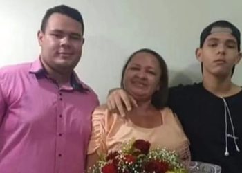 “Meu irmão se sacrificou para me salvar e minha mãe morreu de joelhos com ele”, diz sobrevivente do incêndio que comoveu Paulo Afonso