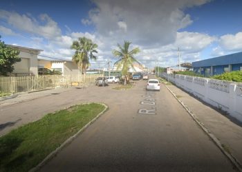 CRÔNICA – Atravessar a feira e estacionar em frente aos Correios (Francisco Nery Júnior)