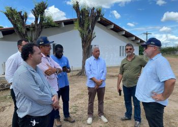 Vereador Valmir Rocha acompanha visita técnica da SUDESB a respeito de implantação de projetos em Paulo Afonso