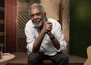 CRÔNICA – Aquele abraço (Francisco Nery Júnior)