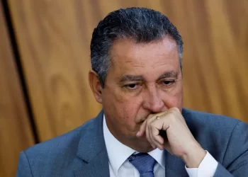 Rui Costa (PT) enfrenta tensões por inquérito sobre fraude na compra de respiradores na Bahia