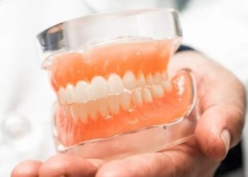 Glória-BA ganha laboratório regional de prótese dentária para atender população de baixa renda