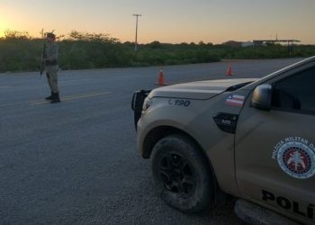 Homem é conduzido para a delegacia por manobras perigosas e embriaguez ao volante em Paulo Afonso, BA