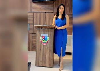 “Zelo com recurso público é dizer como, quanto vai gastar e a previsão de retorno”, rebate Evinha sobre polêmica da Copa Vela