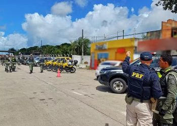 Foragido da Justiça de Paulo Afonso é preso em ônibus de torcedores no caminho para jogo na Arena de Pernambuco