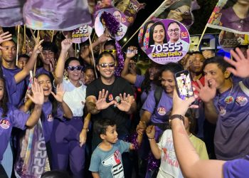 Caminhada de Sheila Bello e Galinho no Centenário mostra a força dela na disputa para à Câmara