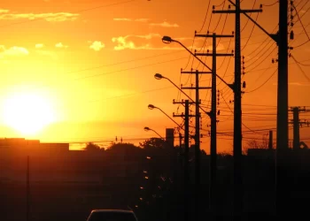 Governo avalia retorno do horário de verão após recomendação do ONS