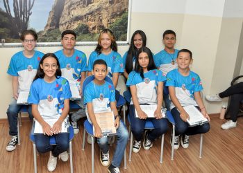 Paulo Afonso: 9 alunos da rede municipal de ensino receberam premiação no 1º Concurso de Redação