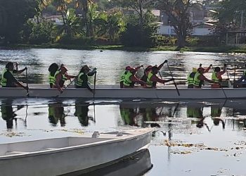 Cerca de 40 mulheres do grupo de idosos participaram de canoagem no Lago O Touro e a Sucuri